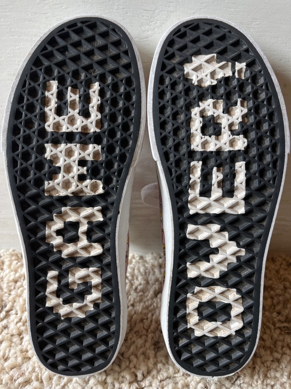 Vans Princess Peach Print Sneakers - Picture 8 of 8